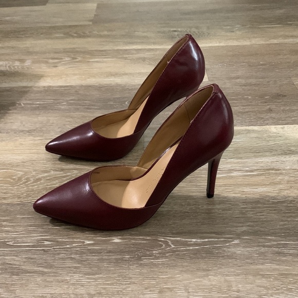 Banana Republic-Andilla Pumps EUC - Picture 3 of 8